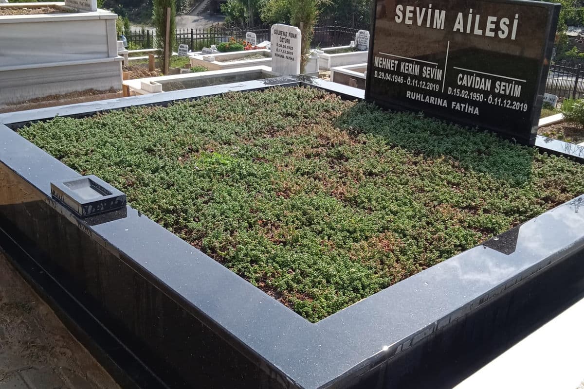 Granit Mezar Taşı Yapımı