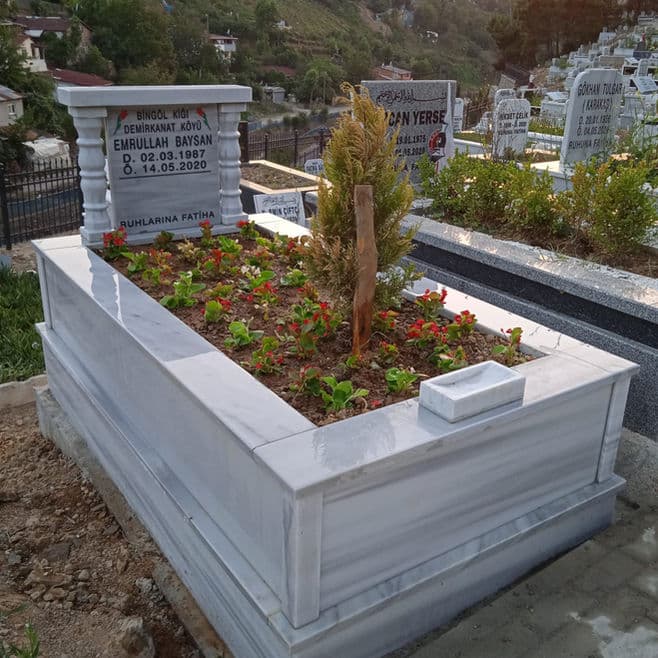 Tek Kişilik Mermer Mezarlar
